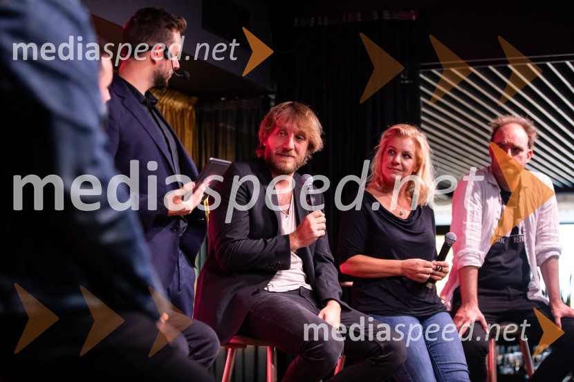  Matej   Puc, igralec;  Karin Komljanec, igralka;  Gregor Gruden, igralecEkskluzivna premiera nove serije Hiša ljubezni