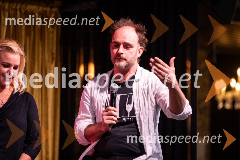  Karin Komljanec, igralka;  Gregor Gruden, igralecEkskluzivna premiera nove serije Hiša ljubezni