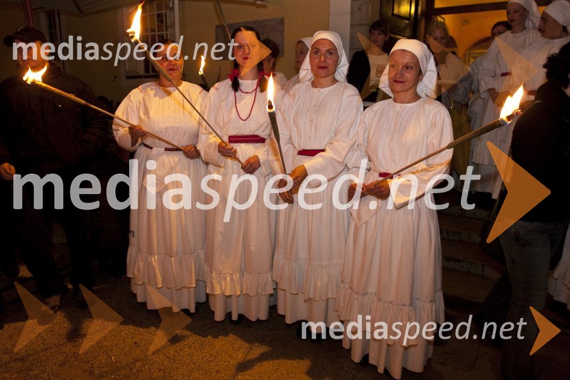 Folklorna skupina DragatušPodelitev nagrade Kresnik