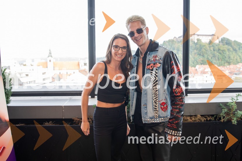  ... ;  Igor Mikić, fitnes trenes, voditeljEkskluzivna premiera nove serije Hiša ljubezni