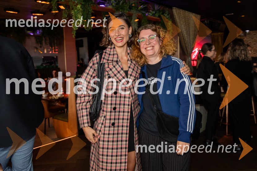  Zala Djurić, igralka;  ... Ekskluzivna premiera nove serije Hiša ljubezni