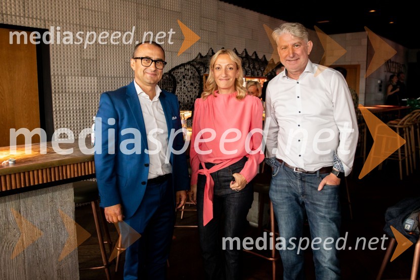  Aleš Muhič, direktor trženja PRO PLUS;  Stella Litou, direktorica, PRO PLUS in RTL Hrvaška;  ... Ekskluzivna premiera nove serije Hiša ljubezni