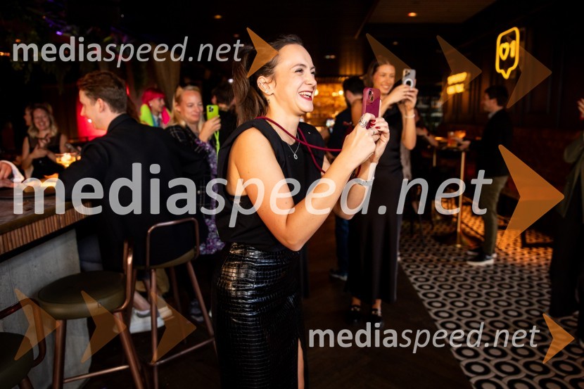 Ekskluzivna premiera nove serije Hiša ljubezni