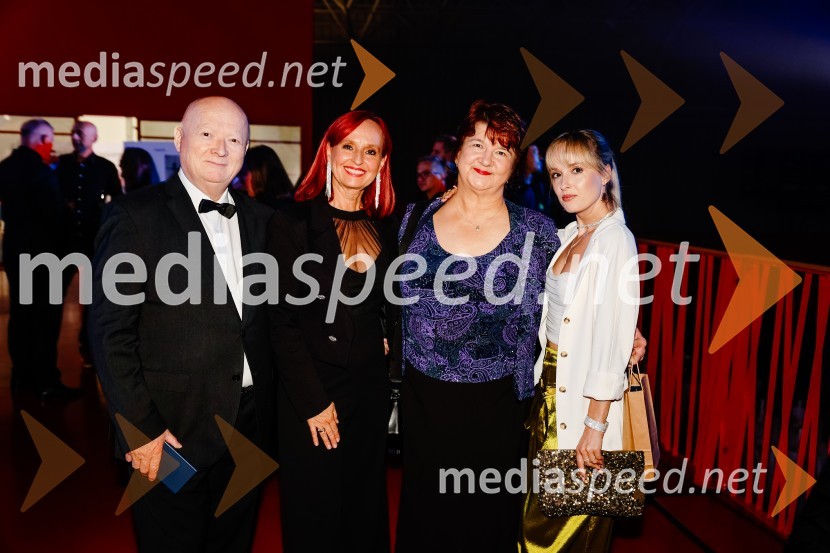  Zoran Kljun, direktor, plesna šola Bolero;  Janja Pušl, ustanoviteljica in solastnica Bolero;  ... ;  Nika Kljun, plesalkaPrireditev ob 70. obletnici Plesne zveze Slovenije