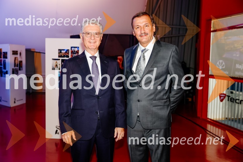  Franjo Bobinac, predsednik, Olimpijski komite Slovenije;  Jadran Živković, plesni trener/koreografPrireditev ob 70. obletnici Plesne zveze Slovenije