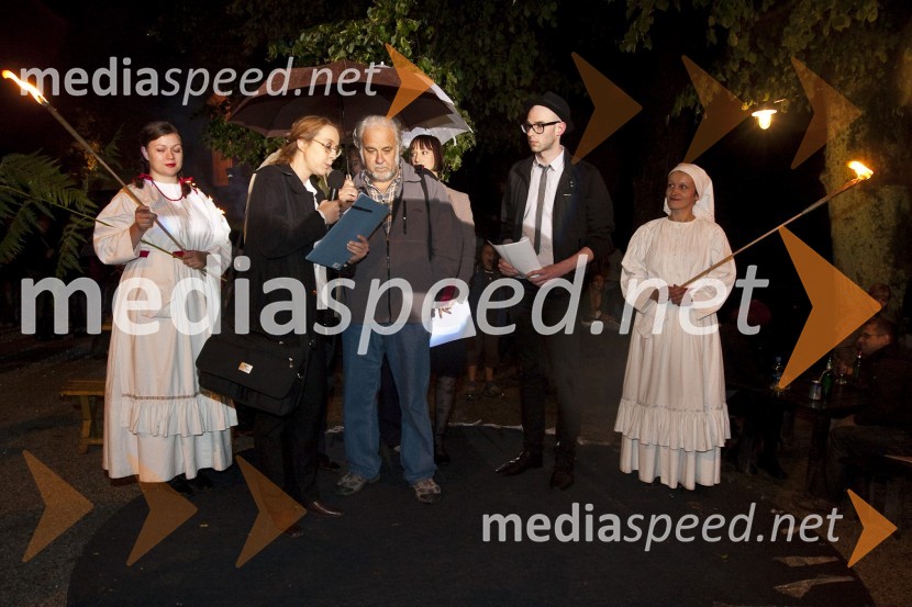 Dr. Vanesa Matajc, vodja Kresnikove žirije in Dražen Dragojevič, povezovalec dogodkaPodelitev nagrade Kresnik