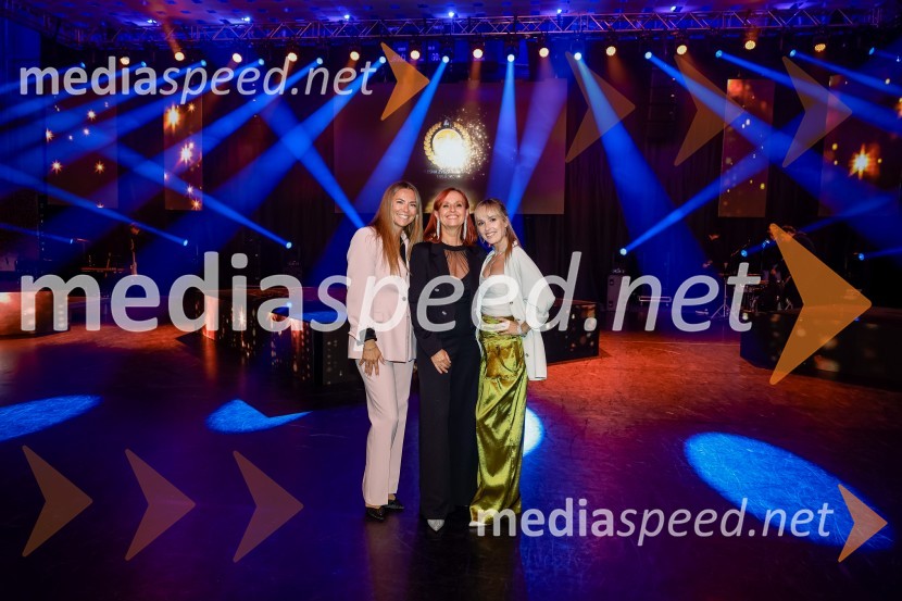  Azra Pucko, Hiša plesa, Libero dance center;  Janja Pušl, ustanoviteljica in solastnica Bolero;  Nika Kljun, plesalkaPrireditev ob 70. obletnici Plesne zveze Slovenije