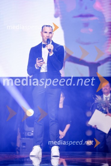  Matevž Česen, poklicni plesalec, koreograf, trener športnega plesa, plesni sodnik Prireditev ob 70. obletnici Plesne zveze Slovenije