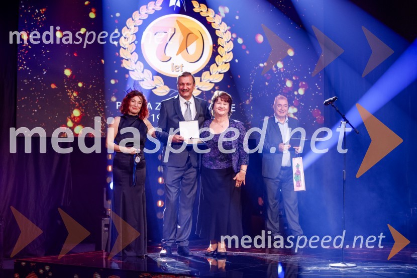  Fiona Johnson, plesna pedagoginja;  Jadran Živković, plesni trener/koreograf;  ... ;  ... Prireditev ob 70. obletnici Plesne zveze Slovenije