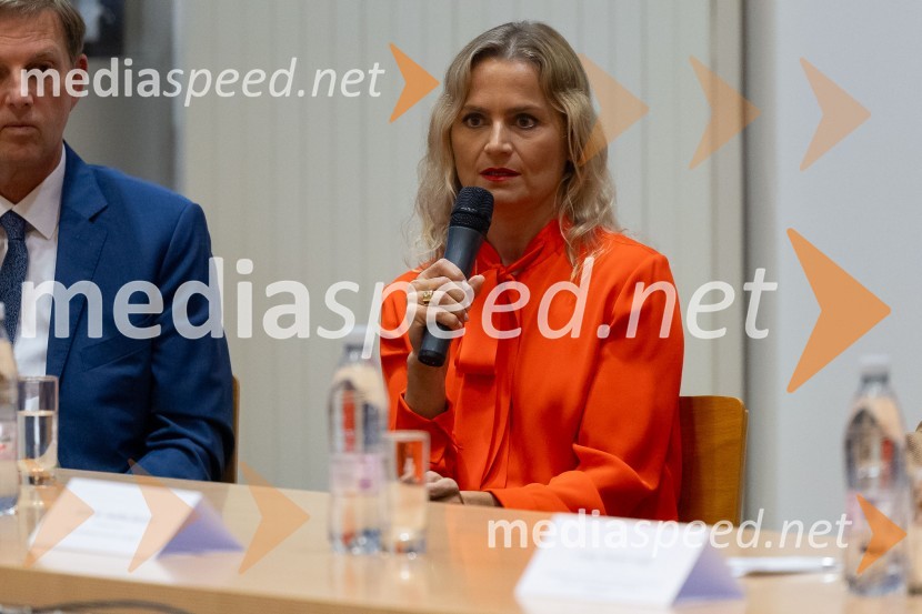  Katarina Kresal, odvetnica, nekdanja ministrica za notranje zadeve19. Dnevi evropskega prava