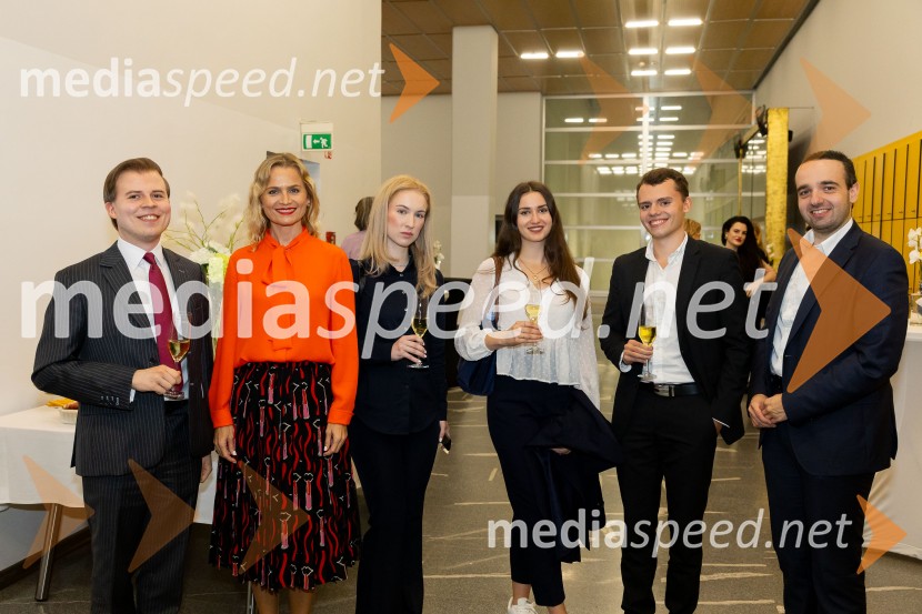  Tian  Adam, Odvetniška pisarna Senica & Partnerji;  Katarina Kresal, odvetnica, nekdanja ministrica za notranje zadeve;  ... ;  ... ;  ... ;  Mihael Babnik, direktor, Corsapio19. Dnevi evropskega prava