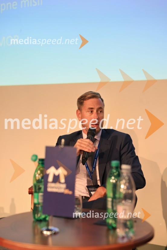  Jernej Salecl, generalni direktor direktorata za internacionalizacijo, podjetništvo in tehnologijoManagerski kongres 2024, prvi dan