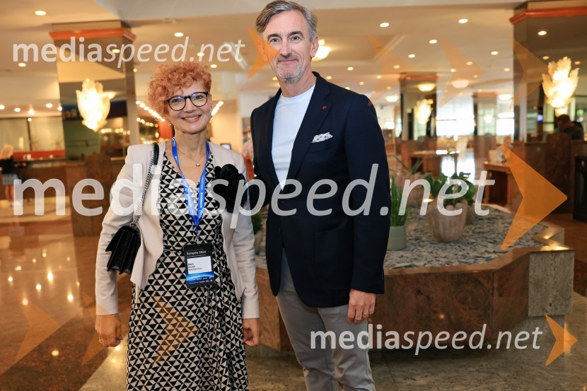  Marta Kelvišar, direktorica, Adria Dom;  Marko Lukić, lastnik in direktor družbe Lumar IGManagerski kongres 2024, prvi dan