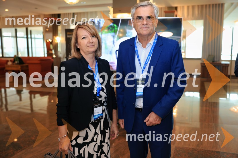  Vanja Hrovat, predsednica uprave, Generali;  Aleksander  Zalaznik, generalni direktor Danfoss Trata, nekdanji predsednik Združenja ManagerManagerski kongres 2024, prvi dan