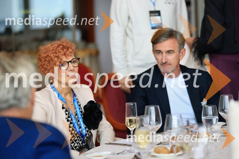  Marta Kelvišar, direktorica, Adria Dom;  Marko Lukić, lastnik in direktor družbe Lumar IGManagerski kongres 2024, prvi dan