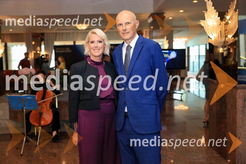  Petra Juvančič, izvršna direktorica, Združenje Manager; mag. Iztok Seljak, predsednik, Združenje ManagerManagerski kongres 2024, prvi dan