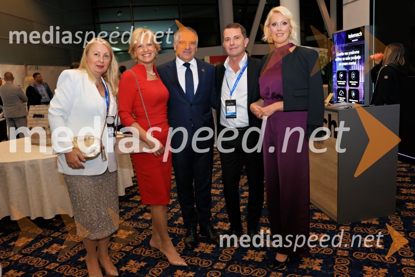 mag. Alja Markovič Čas, članica uprave, Vzajemna;  Aleša Mižigoj, direktorica Medex, d. o. o.;  Marko Lotrič, predsednik, Državni svet;  Tomaž Orešič, podpredsednik skupine Resalta;  Petra Juvančič, izvršna direktorica, Združenje ManagerManagerski kongres 2024, prvi dan