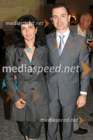 Tatjana Radovič, vodja področja kongresne dejavnosti Zavoda za turizem Ljubljana in Gregor Gorenc, vodja prodaje hotela HabakukHotel Habakuk 7. obletnica