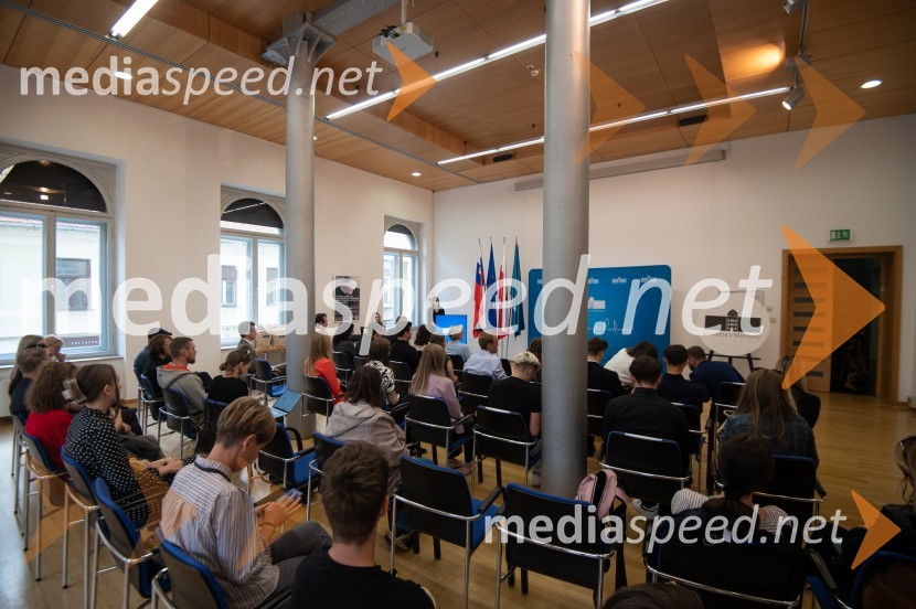 Najboljši študent Univerze v Mariboru je Rene Gril Rogina