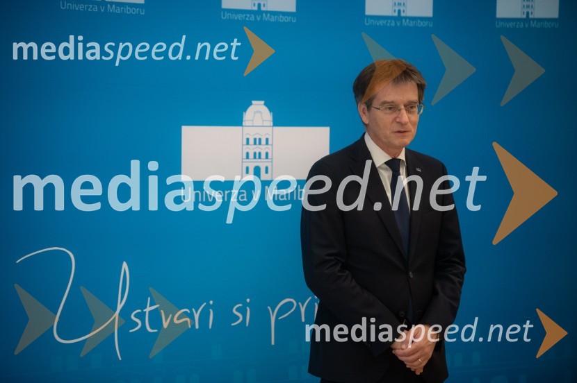 prof. dr. Zdravko Kačič, rektor Univerze v MariboruNajboljši študent Univerze v Mariboru je Rene Gril Rogina