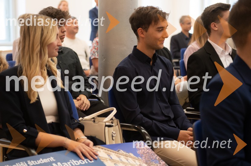  Dorotea Pittner;  Rene Gril Rogina, Najboljši študent Univerze v Mariboru 2023/2024Najboljši študent Univerze v Mariboru je Rene Gril Rogina