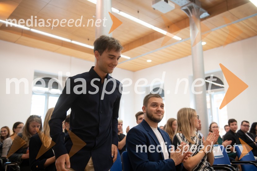  Rene Gril Rogina, Najboljši študent Univerze v Mariboru 2023/2024Najboljši študent Univerze v Mariboru je Rene Gril Rogina