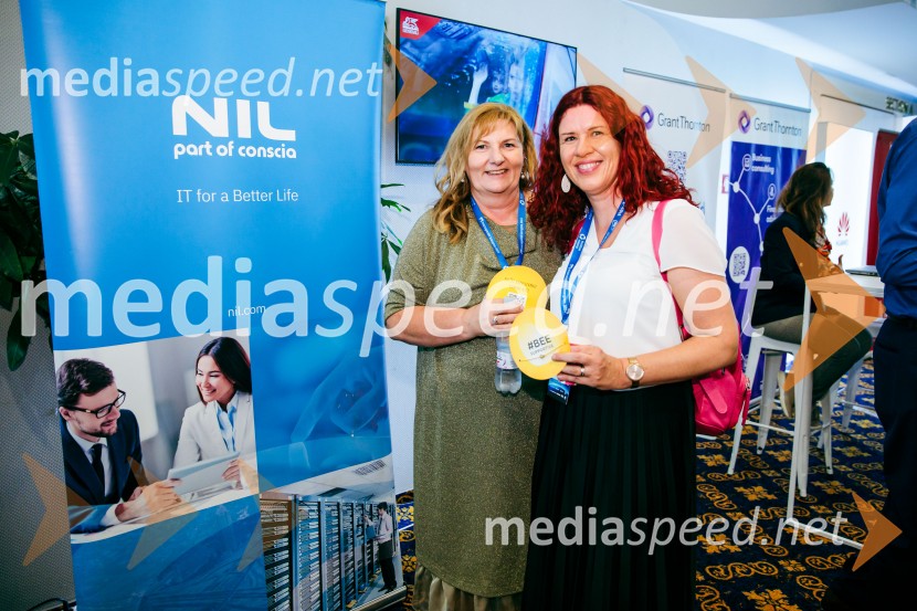  Alenka Markun, direktorica, Marbo Okolje d.o.o.;  Urška Dolinar, Zavod IskrivaManagerski kongres 2024, prvi dan