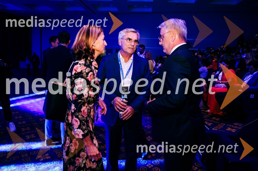 dr. Maja Zalaznik, nekdanja ministrica za izobraževanje, znanost in šport;  Aleksander  Zalaznik, generalni direktor Danfoss Trata, nekdanji predsednik Združenja Manager;  Matjaž Han, minister za gospodarstvo, turizem in športManagerski kongres 2024, prvi dan