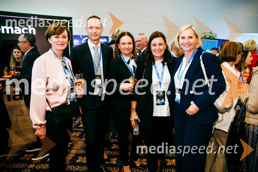  ... ;  Tine Pust;  ... ;  Barbara Smolnikar, Vita življenska zavarovalnica;  Hedvika Usenik, članica uprave, NLBManagerski kongres 2024, prvi dan