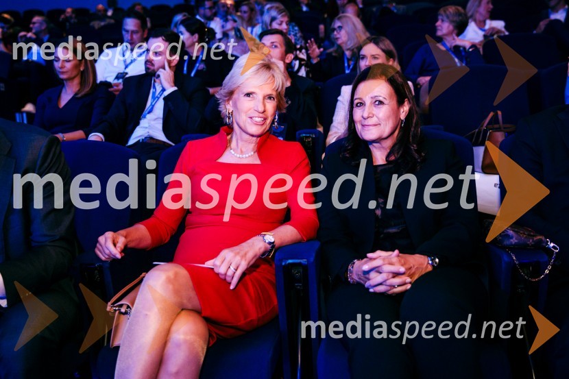  Aleša Mižigoj, direktorica Medex, d. o. o.;  Barbara Smolnikar, Vita življenska zavarovalnicaManagerski kongres 2024, prvi dan