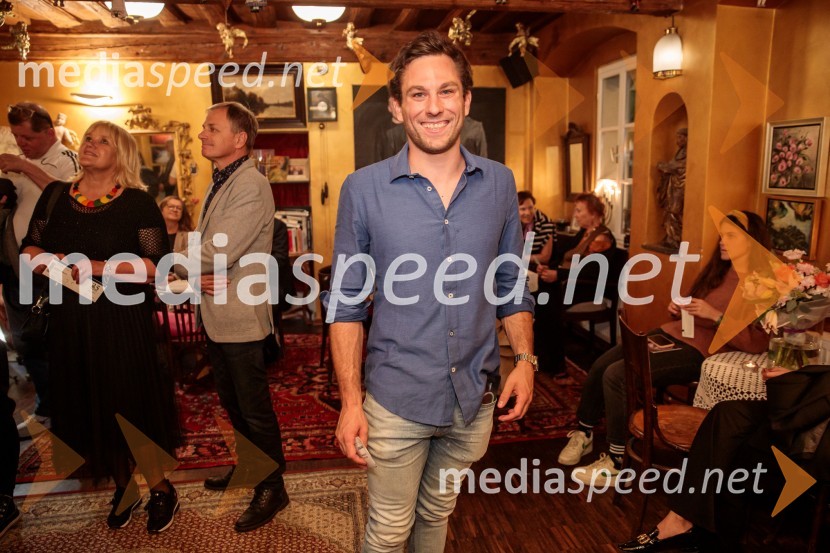 Morska deklica, krstna uprizoritev v Mini teatru