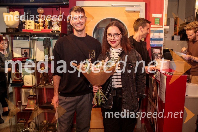  Klavdij Starman;  Neža PavlinMorska deklica, krstna uprizoritev v Mini teatru