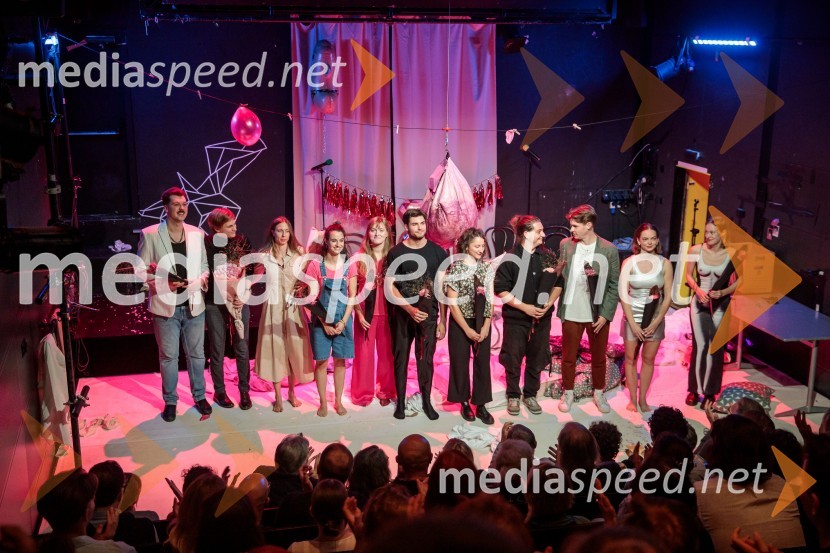 Morska deklica, krstna uprizoritev v Mini teatru