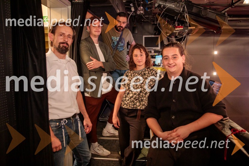  ... ;  Martin Vogrin, glasbenik;  ... ;  Lucija Zucchiati, scenografinja;  Domen Lušin, oblikovalec svetlobeMorska deklica, krstna uprizoritev v Mini teatru