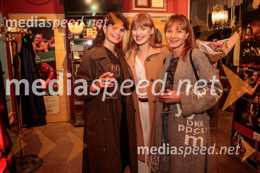  Veronika Železnik, igralka;  Julita Kropec, igralka;  ... Morska deklica, krstna uprizoritev v Mini teatru