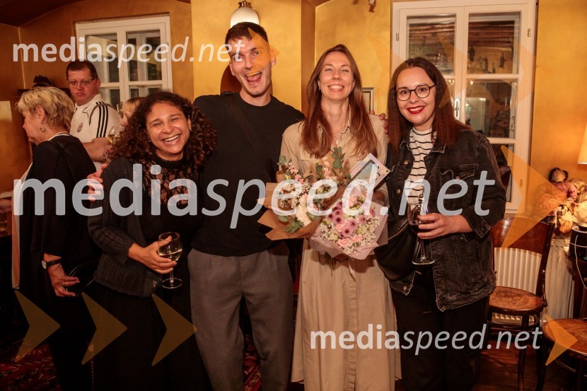  Klavdij Starman;  Lina Akif, igralka;  Nina  Kuclar Stiković, dramaturginja;  Neža PavlinMorska deklica, krstna uprizoritev v Mini teatru