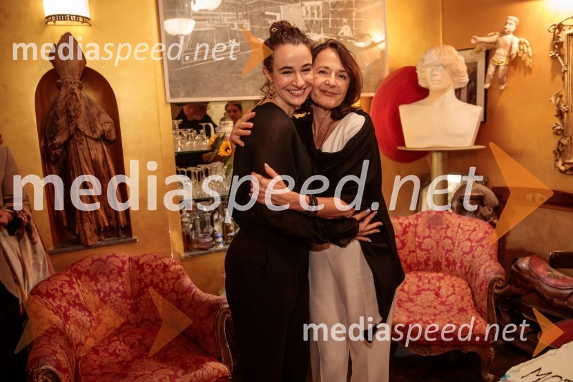  Gaja Filač, igralka;  ... Morska deklica, krstna uprizoritev v Mini teatru