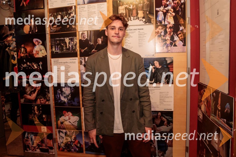  Martin Vogrin, glasbenikMorska deklica, krstna uprizoritev v Mini teatru