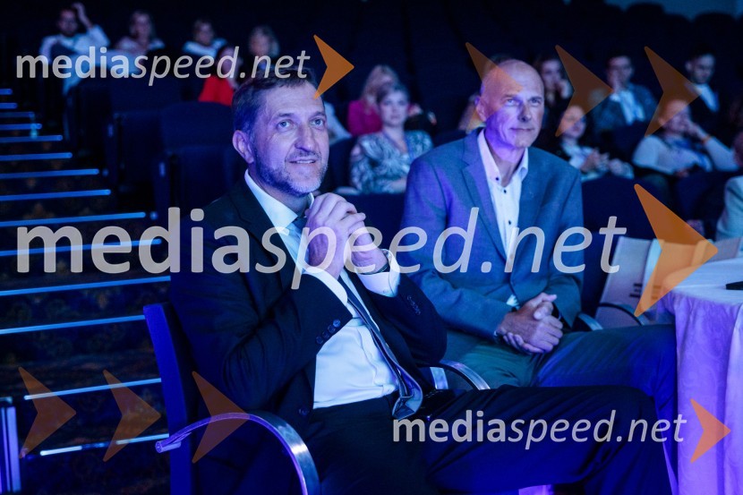  Klemen Boštjančič, minister za finance; mag. Iztok Seljak, predsednik, Združenje ManagerManagerski kongres 2024, drugi dan