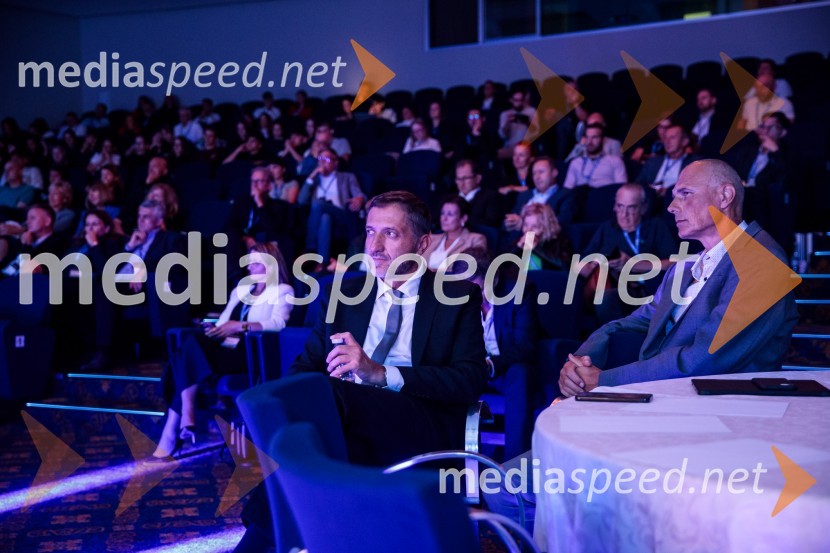  Klemen Boštjančič, minister za finance; mag. Iztok Seljak, predsednik, Združenje ManagerManagerski kongres 2024, drugi dan