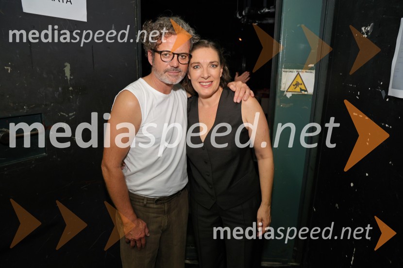  Vojko Belšak, igralec;  Maša Žilavec, igralkaŽenske na oblasti, premiera drame v SNG Maribor