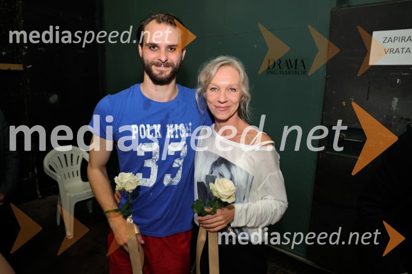  Blaž Dolenc, igralec;  Rosana Hribar, koreografinjaŽenske na oblasti, premiera drame v SNG Maribor