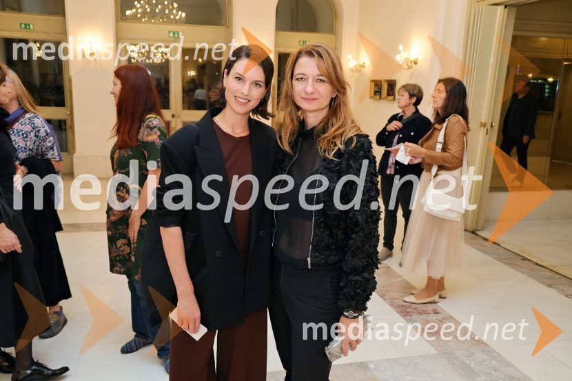  Lea Mihevc, igralka;  Maja Borin, dramaturginjaŽenske na oblasti, premiera drame v SNG Maribor