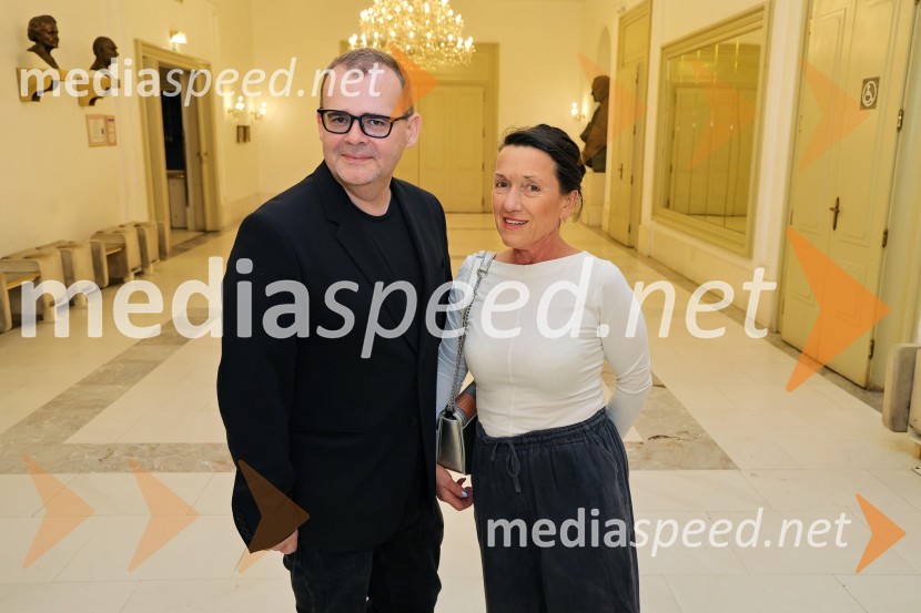  Alan Kavčič, predstavnik za odnose z javnostmi SNG Maribor;  Ivica Flis Smaka,  dr. med., Zdravstveni Zavod Flis MariborŽenske na oblasti, premiera drame v SNG Maribor