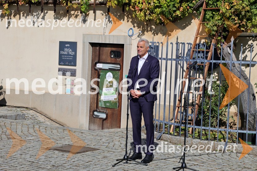  Aleksander Saša Arsenovič, župan, Mestna občina MariborSvečana trgatev Najstarejše trte 2024