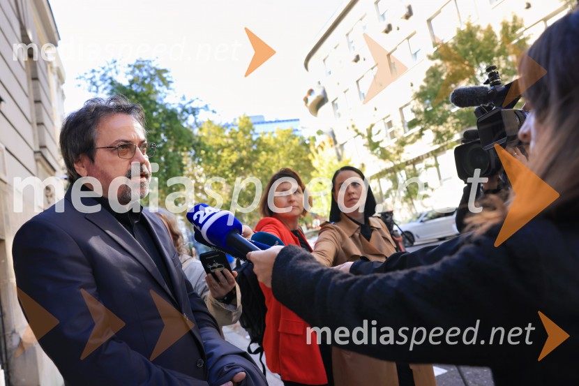  Darko Simonič, višji državni tožilec;  ... ;  ... Luka Gašparič za poskus umora v mariborskem parku dobil 15 let zapora