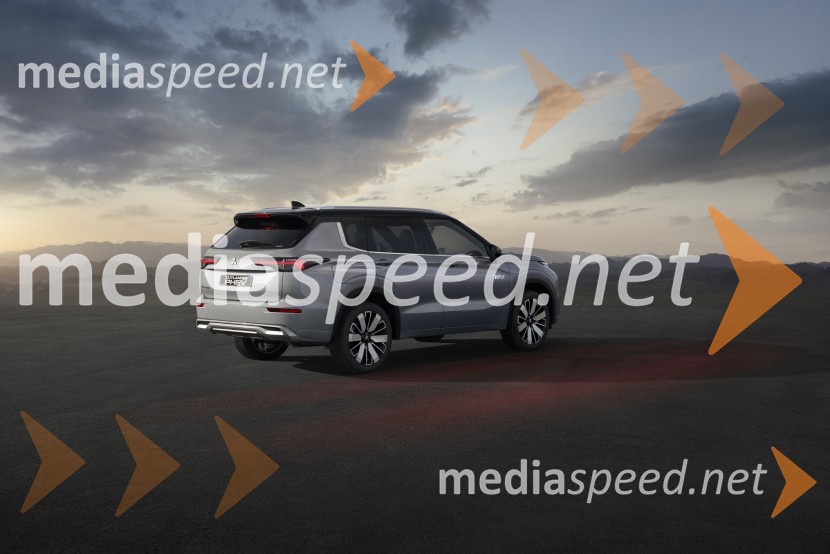 Mitsubishi Motors Europe premierno predstavlja svojo zastavonošo - novega Outlander PHEV-a