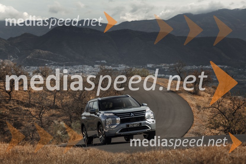Mitsubishi Motors Europe premierno predstavlja svojo zastavonošo - novega Outlander PHEV-a