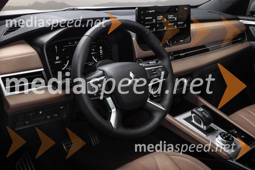 Mitsubishi Motors Europe premierno predstavlja svojo zastavonošo - novega Outlander PHEV-a