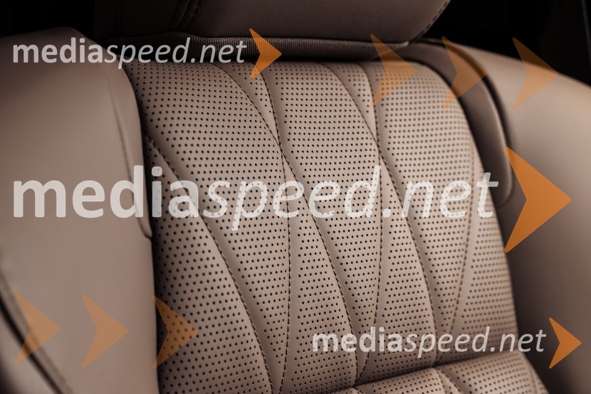 Mitsubishi Motors Europe premierno predstavlja svojo zastavonošo - novega Outlander PHEV-a